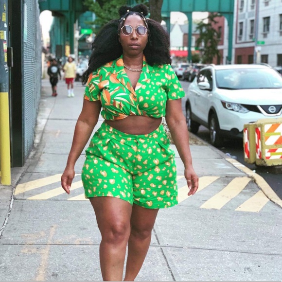 SOLD OUT! Tabitha Brown for Target Shorts 😍 - Picture 3 of 3